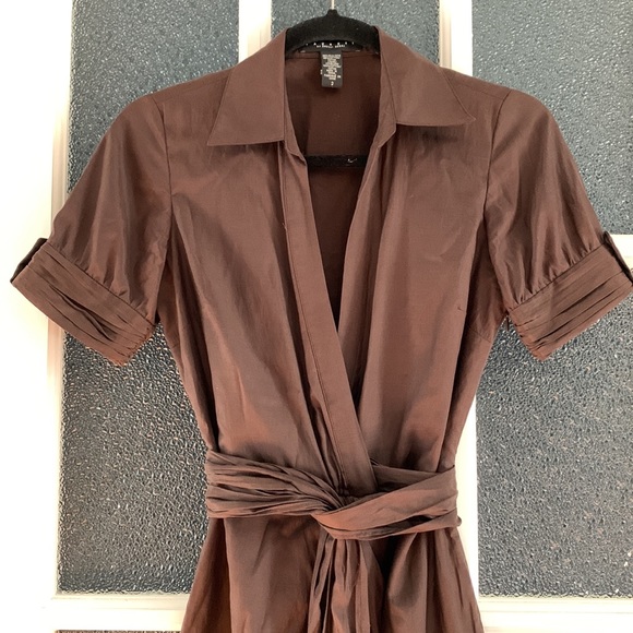LAUNDRY Espresso Brown Tee Wrap Waist Midi Dress (2) - Picture 4 of 11